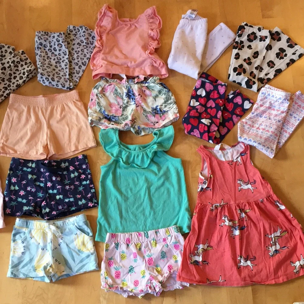 16 Piece Bundle Sizes: 4, 4T, 3/4T, 4/5, XS (4-5).